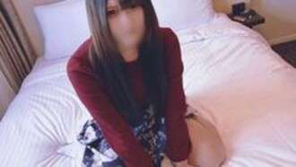 FC2-PPV-4668424 [Face révélée] Kana-chan, une escroc de café, est en difficulté financière et reçoit une aide d'urgence. Après 8 jours d'abstinence, elle se fait baiser à cru et éjacule en grande quantité avec le pénis d'un vieil homme en colère et dégoûtant.