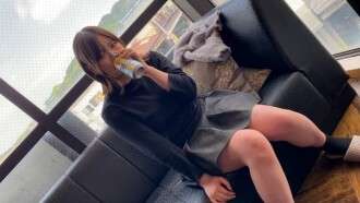 FC2-PPV-4744424 一个巨乳店员高兴地喷水 ♡ 她和情人调情时兴奋不已 ♡ 她被猛烈地抽插时她丰满的身体会颤抖，她伸出舌头露出快乐的表情 ♪