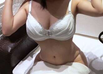 FC2-PPV-4771225 [Ngực H-Cup!] Một lựa chọn ẩn cho một cựu nhân viên mát xa thần tượng với bộ ngực khổng lồ! Một quá trình kích thích mạnh mẽ sẽ khiến thân hình ngắn và mảnh khảnh của cô ấy cầu xin một chiếc creampie, nói, “Xuất tinh, xuất tinh trong tôi!”