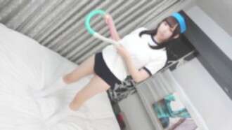 FC2-PPV-4784934 [Dos tragos de soul] Un antiguo ídolo con una piel clara abrumadora y pechos grandes. Un hombre que se siente frustrado tras ser abrazado por su rival se desahoga con todo su corazón en este vídeo real en el que se le corre dentro de ella con ropa deportiva y casual.